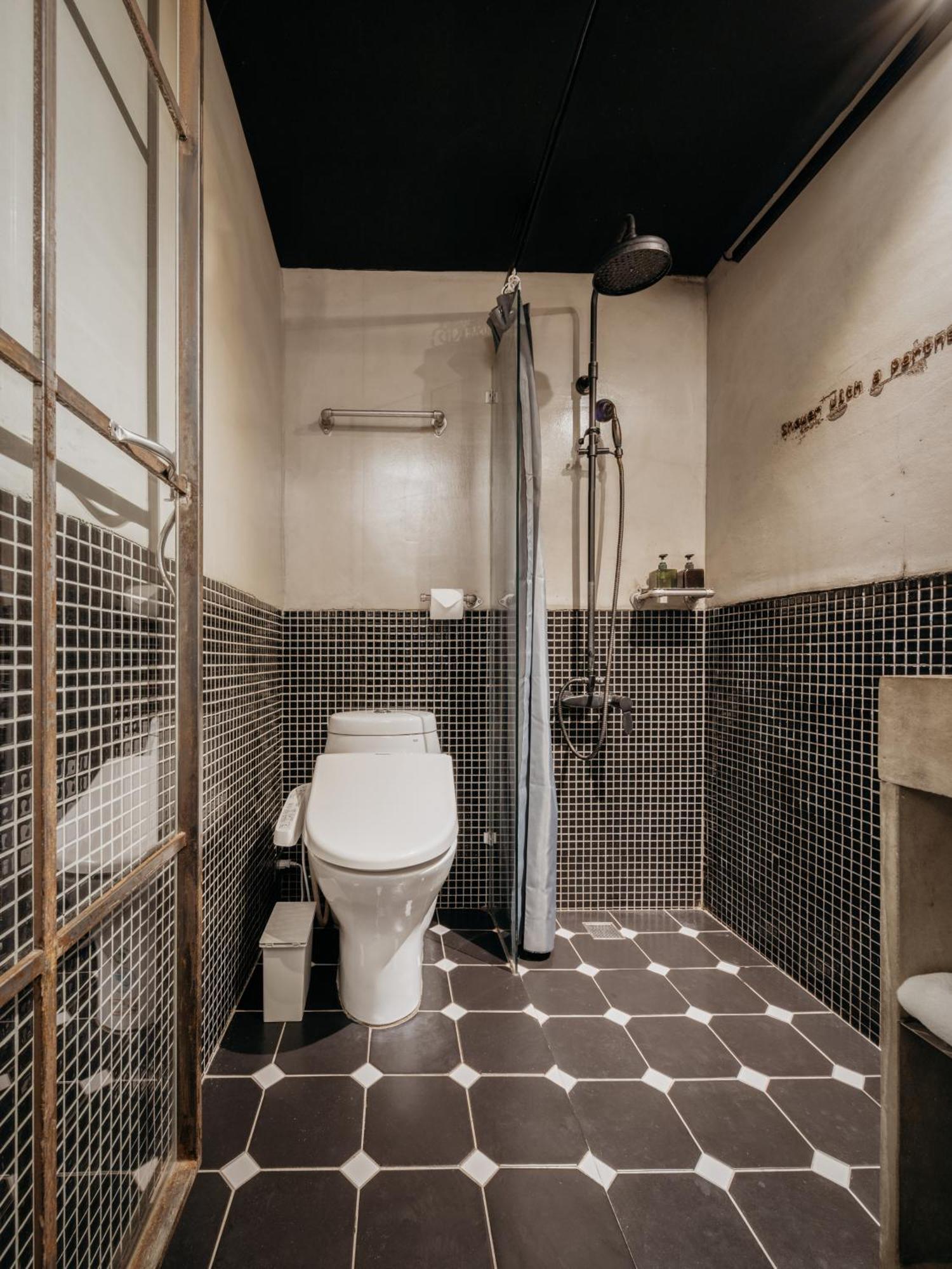 Just Inn 正旅館 北車 Taipei Exteriör bild
