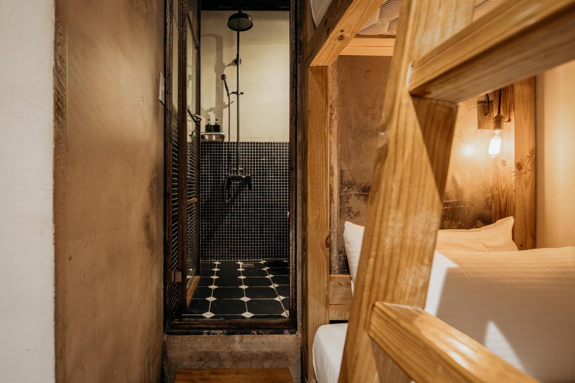 Just Inn 正旅館 北車 Taipei Exteriör bild